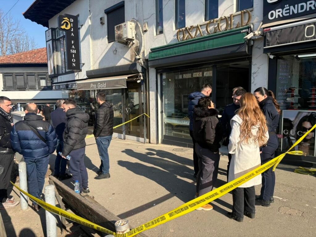 Grabitje e rëndë në artari: Hajnat u futën duke shpuar murin dhe morën ari mbi 600 mijë euro