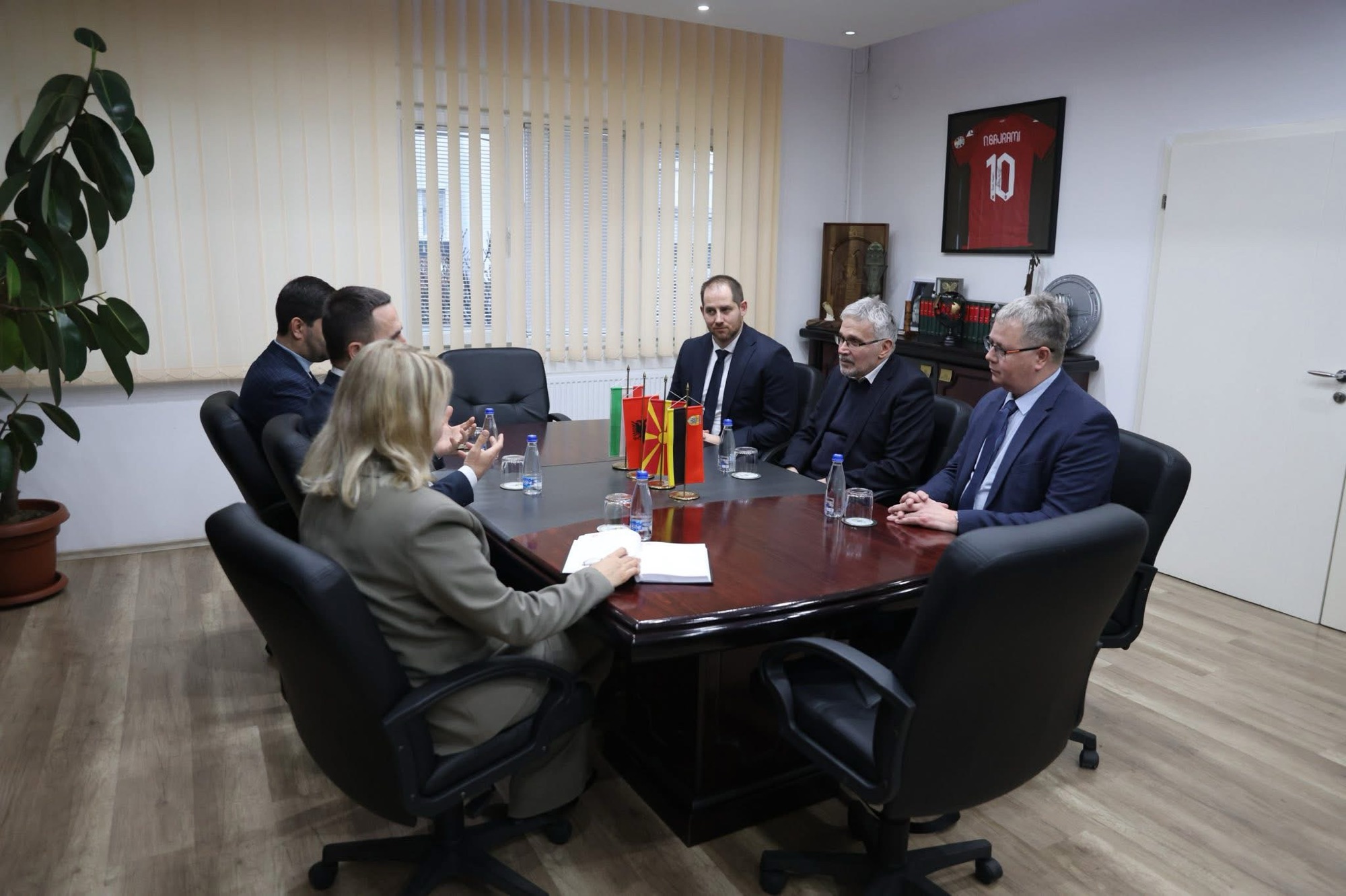 Bilall Kasami zhvillon takim konstruktiv me ambasadorin e Hungarisë për bashkëpunim ndërinstitucional