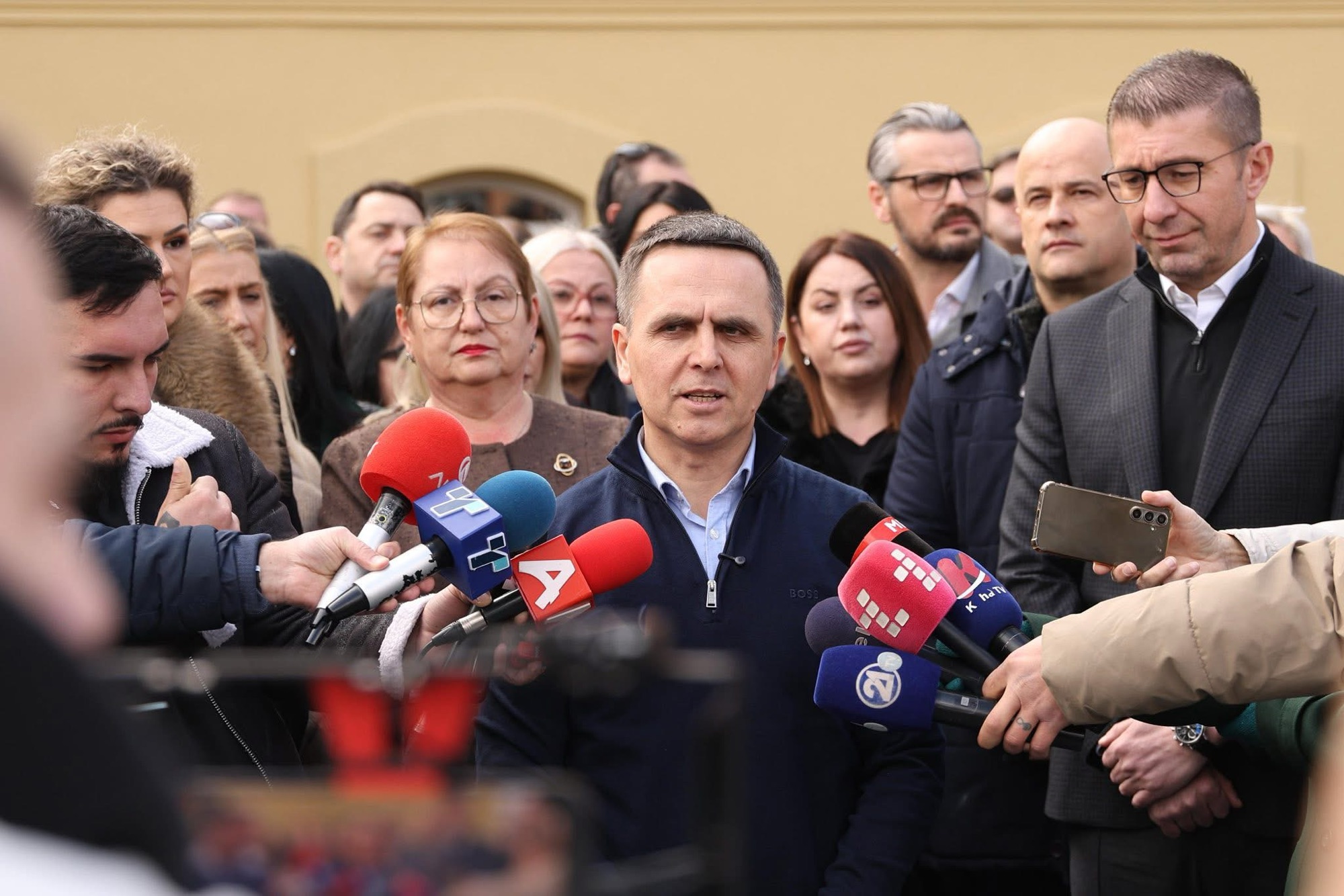 Bilall Kasami pret Kryeministrin Mickoski në Tetovë Promovohen investime të reja në arsim