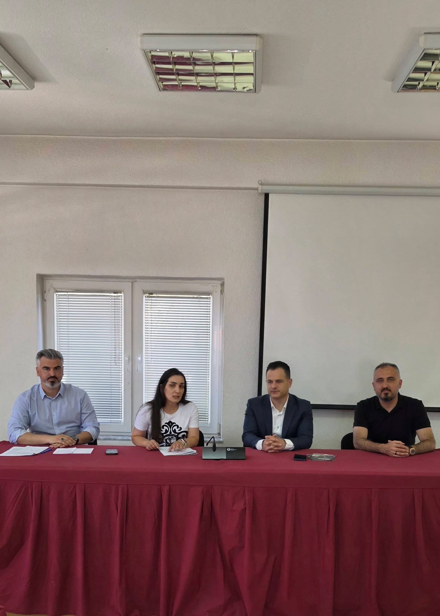 Rriten pagat në administratën e Komunës së Zhelinës, Sejdiu nënshkruan Marrëveshjen Kolektive